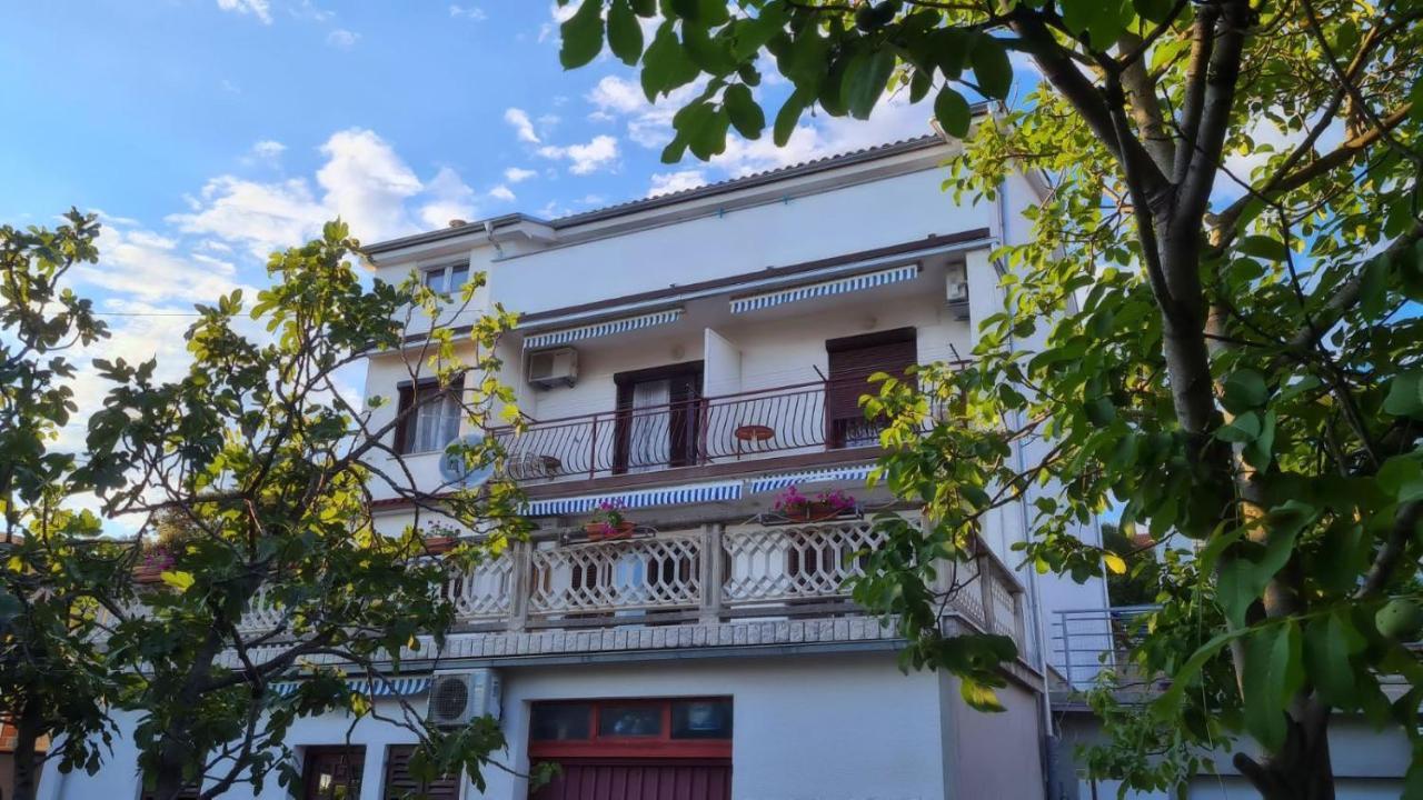 Guesthouse Marija โนวีวีโนดอลสกี ภายนอก รูปภาพ