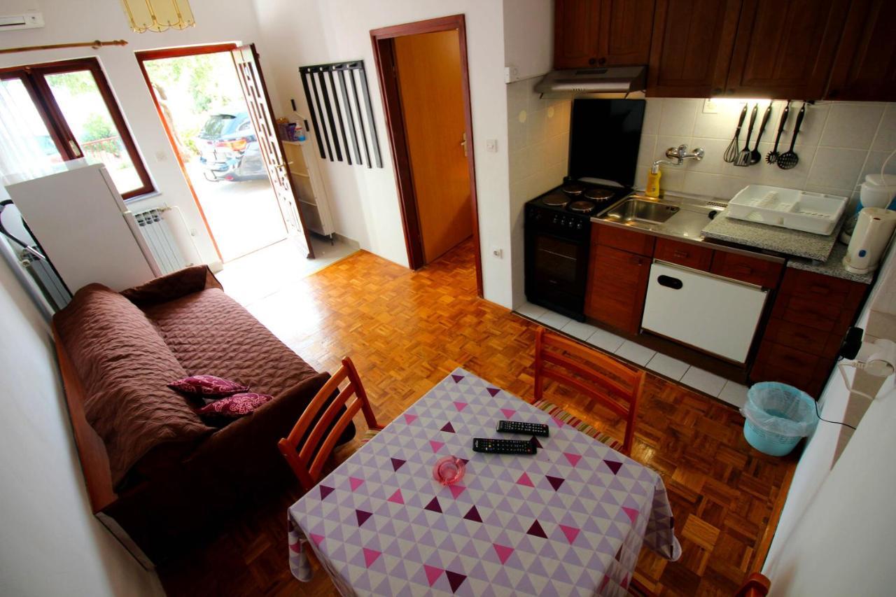 Guesthouse Marija โนวีวีโนดอลสกี ภายนอก รูปภาพ