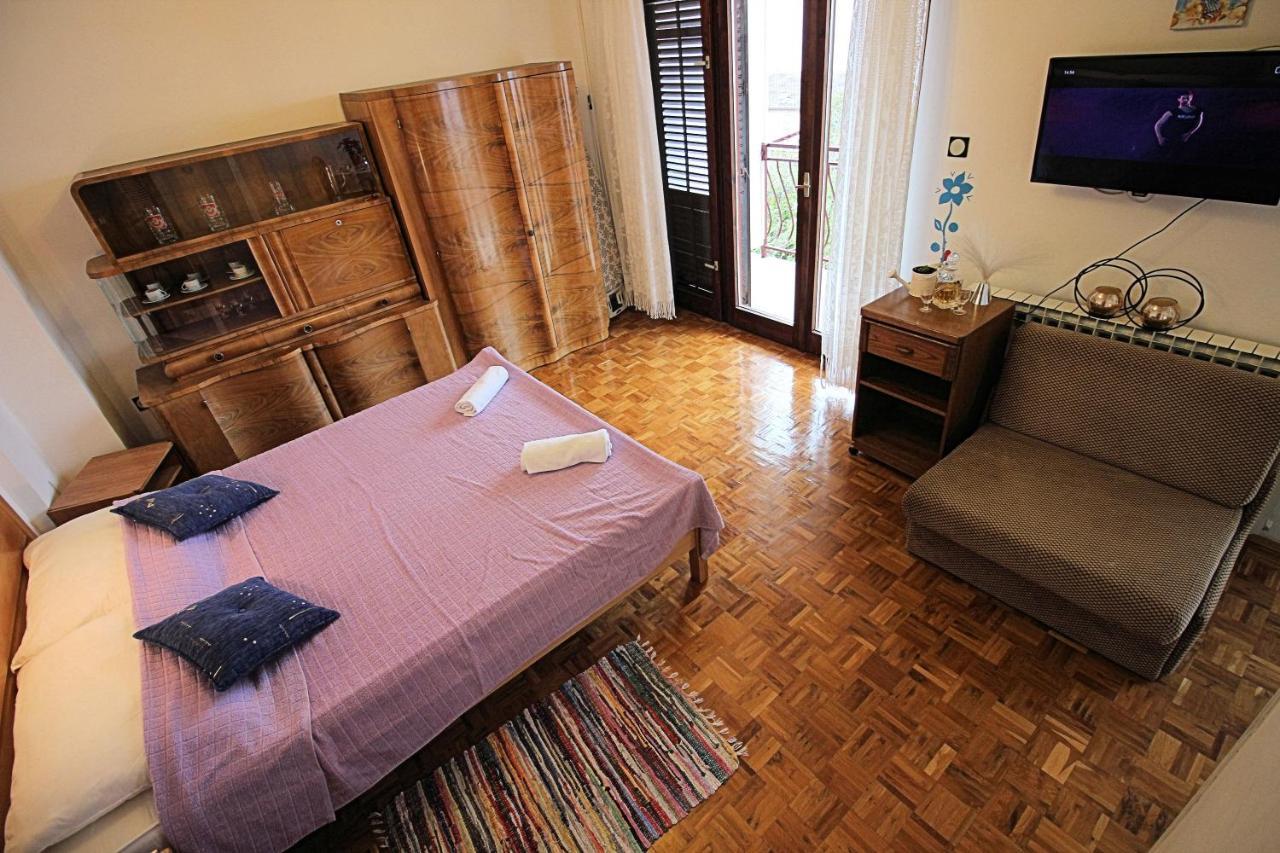 Guesthouse Marija โนวีวีโนดอลสกี ภายนอก รูปภาพ
