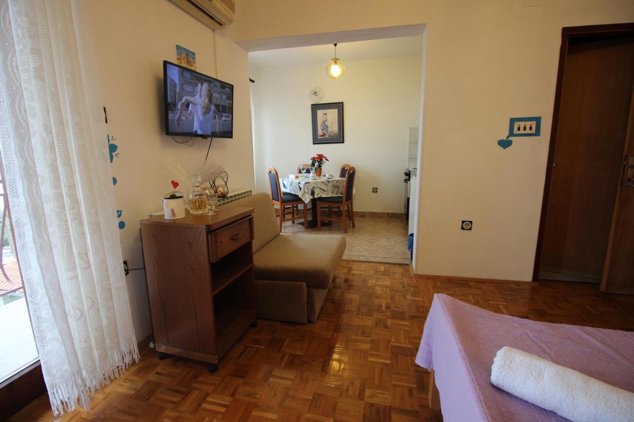 Guesthouse Marija โนวีวีโนดอลสกี ภายนอก รูปภาพ