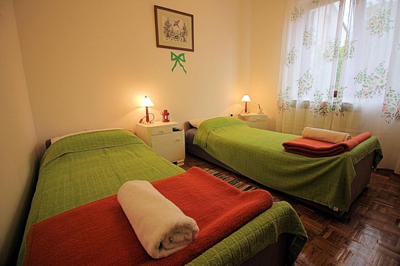 Guesthouse Marija โนวีวีโนดอลสกี ภายนอก รูปภาพ